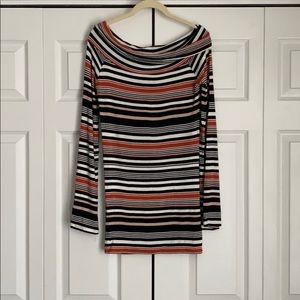 Women’s free people off the shoulder top.